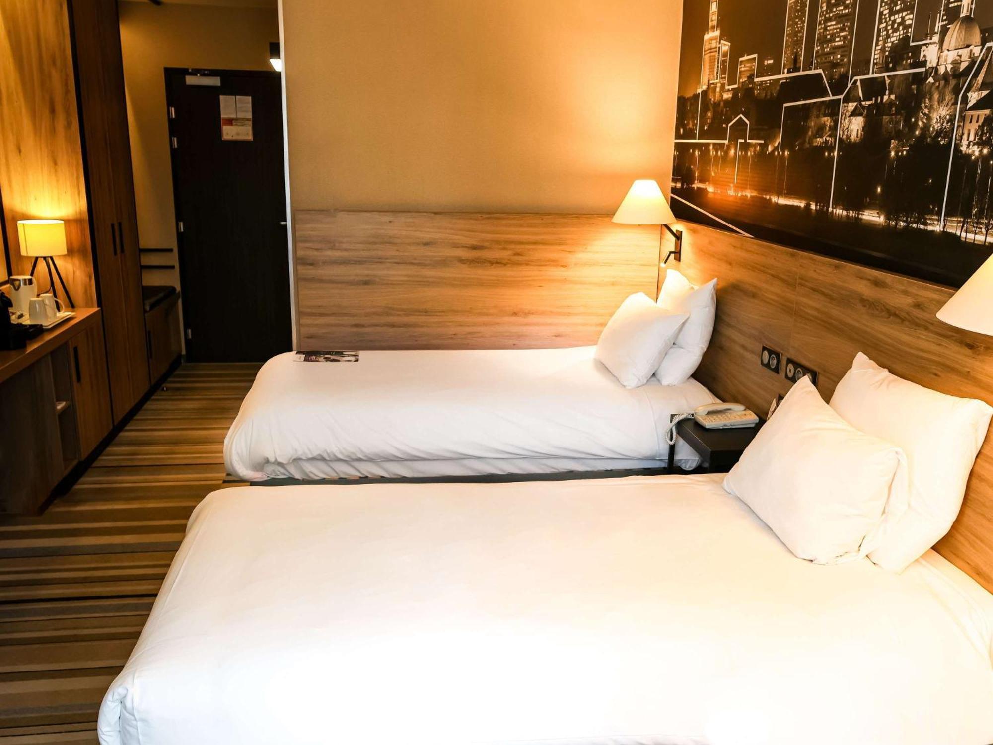 Mercure Warszawa Centrum Buitenkant foto