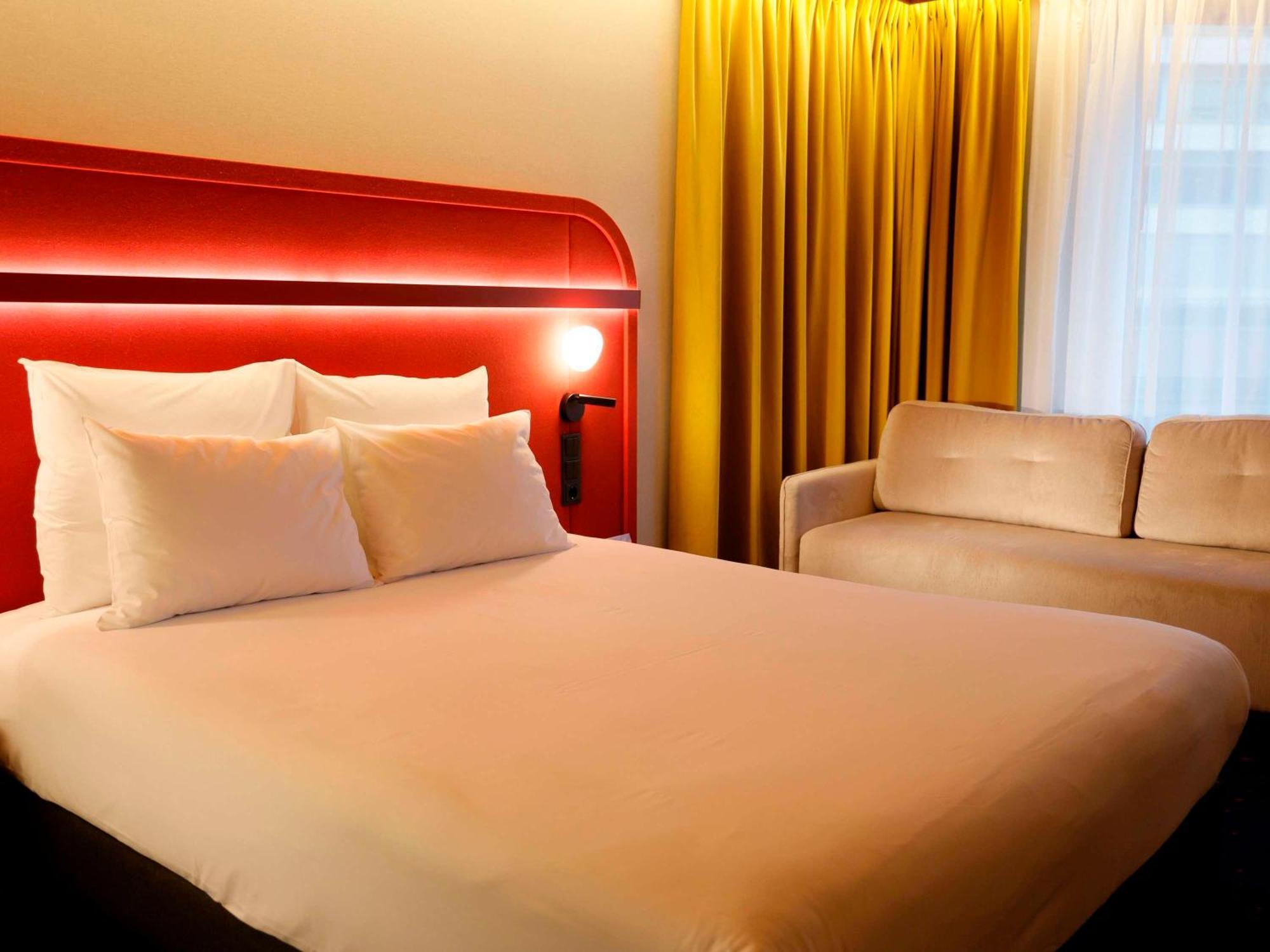 Mercure Warszawa Centrum Buitenkant foto